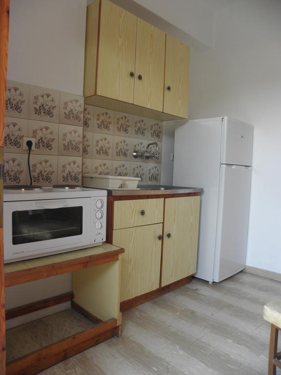 Thomas Apartments Превеза Стая снимка